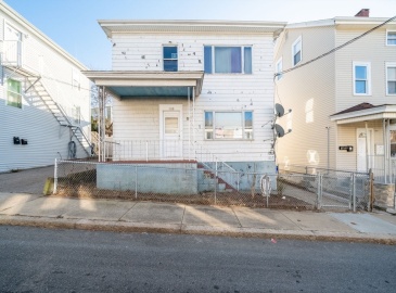 100 Cash St., Fall River, Massachusetts, 4 Bedrooms Bedrooms, 10 Rooms Rooms,2 BathroomsBathrooms,Residential Income,For Sale,Cash St.,73319994