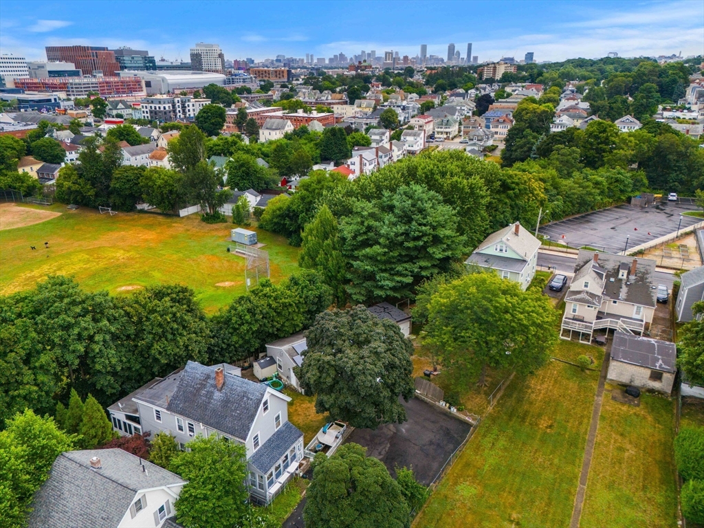 108 Goodenough St, Boston, Massachusetts, 5 Bedrooms Bedrooms, 9 Rooms Rooms,2 BathroomsBathrooms,Residential,For Sale,Goodenough St,73284910