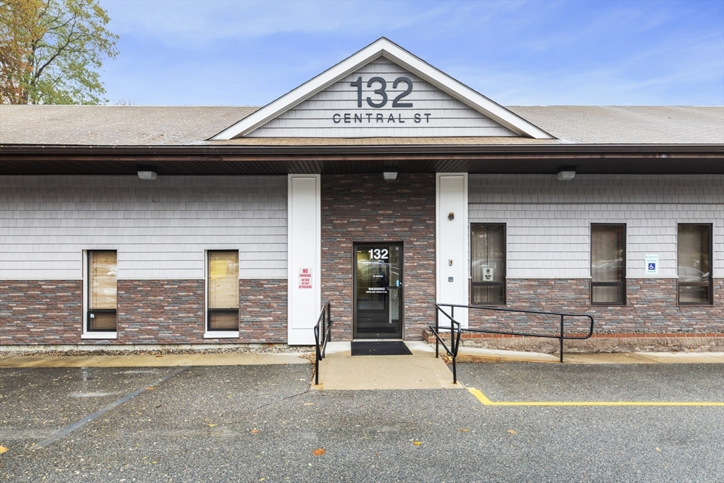 132 Central Street, Foxboro, Massachusetts, ,Commercial Lease,For Rent,Central Street,73335810
