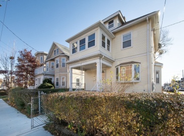 145 Billings Rd, Quincy, Massachusetts, 2 Bedrooms Bedrooms, 7 Rooms Rooms,2 BathroomsBathrooms,Residential Income,For Sale,Billings Rd,73317646