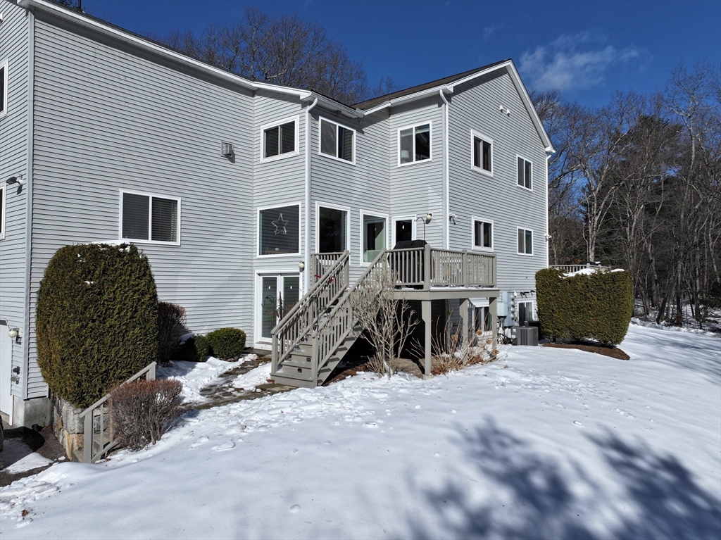 2904 Maple Brook Rd, Bellingham, Massachusetts, 2 Bedrooms Bedrooms, 5 Rooms Rooms,2.5 BathroomsBathrooms,Residential,For Sale,Maple Brook Rd,73336890