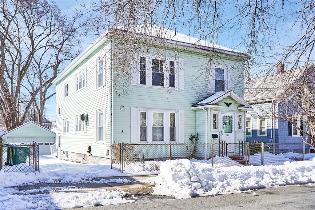 134 Eutaw Avenue, Lynn, Massachusetts, 4 Bedrooms Bedrooms, 10 Rooms Rooms,2 BathroomsBathrooms,Residential Income,For Sale,Eutaw Avenue,73337045