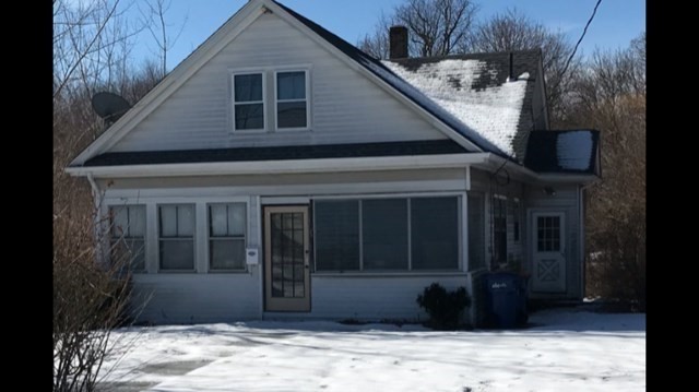 759 Fall River Ave, Seekonk, Massachusetts, 2 Bedrooms Bedrooms, 4 Rooms Rooms,1 BathroomBathrooms,Residential,For Sale,Fall River Ave,73337117