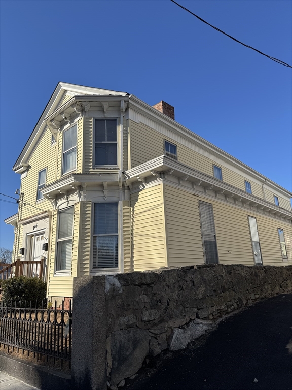 146 Franklin St, Fall River, Massachusetts, 5 Bedrooms Bedrooms, 12 Rooms Rooms,2 BathroomsBathrooms,Residential Income,For Sale,Franklin St,73337301