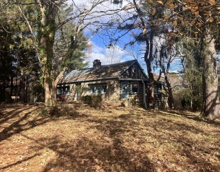 28 Indian Neck Rd, Wareham, Massachusetts, 3 Bedrooms Bedrooms, 6 Rooms Rooms,1.5 BathroomsBathrooms,Residential,For Sale,Indian Neck Rd,73337500