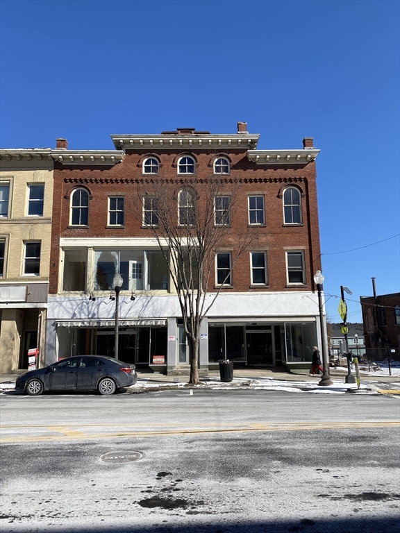 318 Main St, Southbridge, Massachusetts, 26 Bedrooms Bedrooms, 56 Rooms Rooms,4 BathroomsBathrooms,Residential Income,For Sale,Main St,73337684