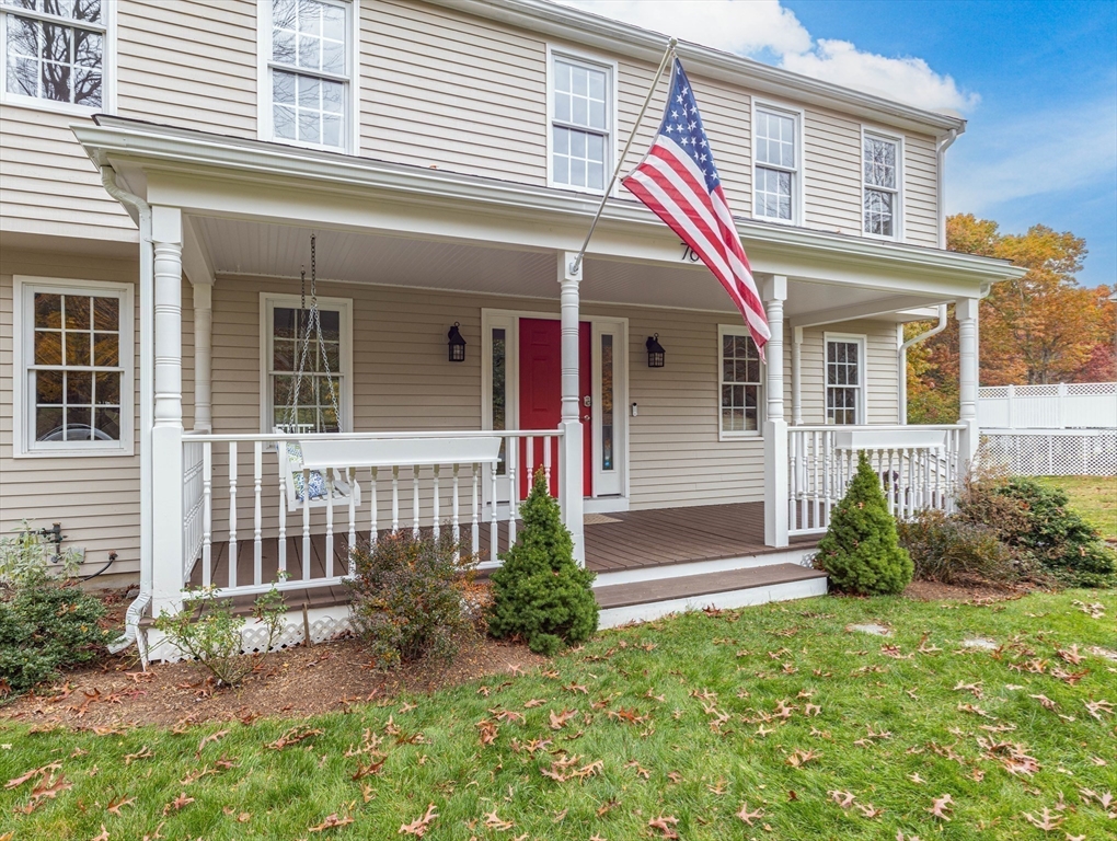 76 Elyse Rd, Mansfield, Massachusetts, 4 Bedrooms Bedrooms, 8 Rooms Rooms,1.5 BathroomsBathrooms,Residential,For Sale,Elyse Rd,73337902