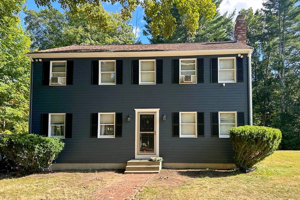 1796 Washington St, Holliston, Massachusetts, 4 Bedrooms Bedrooms, 8 Rooms Rooms,2.5 BathroomsBathrooms,Residential,For Sale,Washington St,73338499