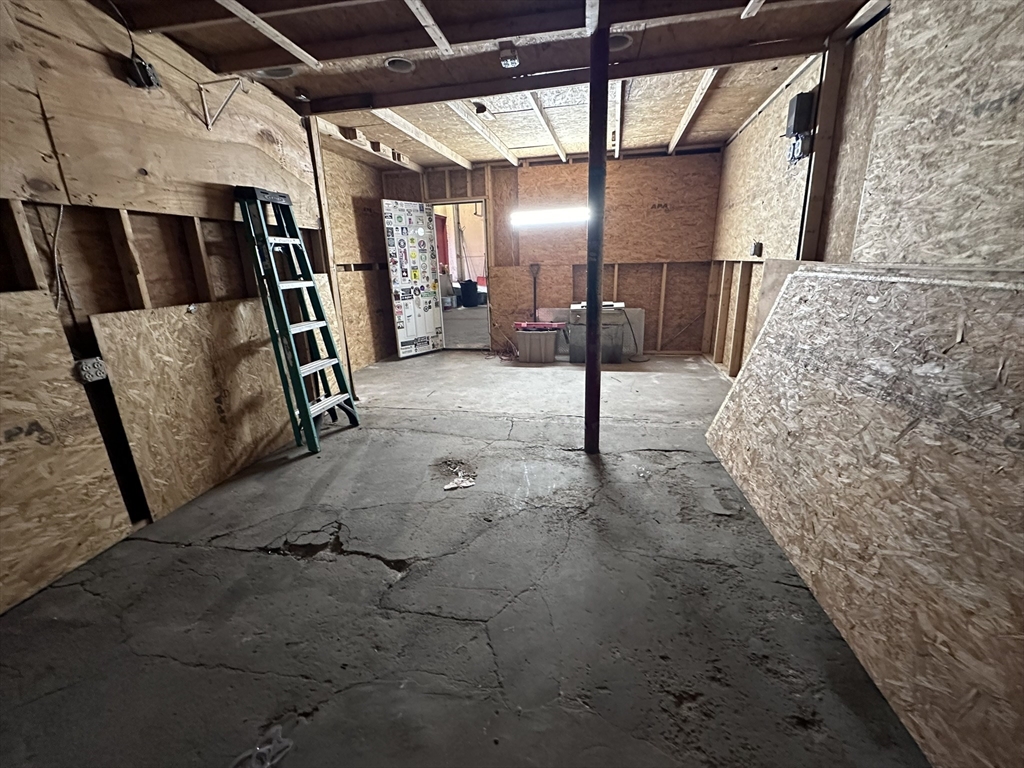 7 Dunnell Ln, Pawtucket, Rhode Island, ,Commercial Lease,For Rent,Dunnell Ln,73338849