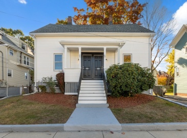 46-48 Hurd St, Melrose, Massachusetts, 4 Bedrooms Bedrooms, 10 Rooms Rooms,2 BathroomsBathrooms,Residential Income,For Sale,Hurd St,73308513