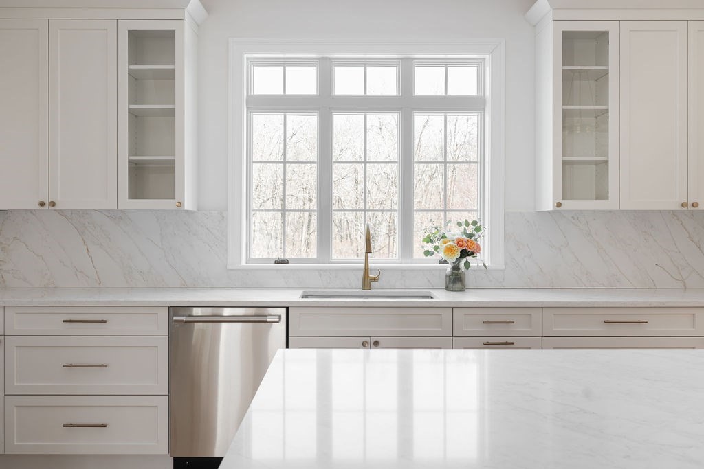 41 Winter St, Reading, Massachusetts, 5 Bedrooms Bedrooms, 8 Rooms Rooms,3.5 BathroomsBathrooms,Residential,For Sale,Winter St,73341162