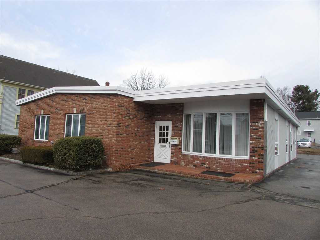 106 Commonwealth Ave, North Attleboro, Massachusetts, ,Commercial Lease,For Rent,Commonwealth Ave,73341819