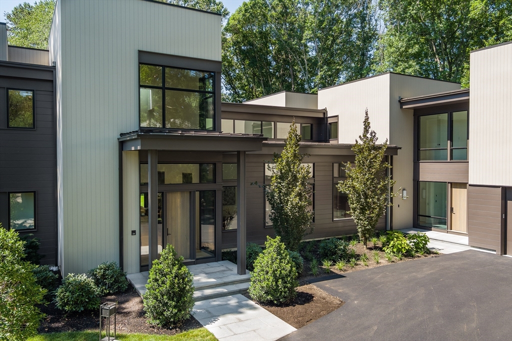 23 Thoreau Rd., Lexington, Massachusetts, 6 Bedrooms Bedrooms, 16 Rooms Rooms,8 BathroomsBathrooms,Residential,For Sale,Thoreau Rd.,73342354