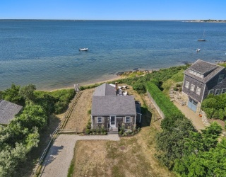 37 Quaise Rd, Nantucket, Massachusetts, 2 Bedrooms Bedrooms, 3 Rooms Rooms,1 BathroomBathrooms,Residential Lease,For Rent,Quaise Rd,73342868