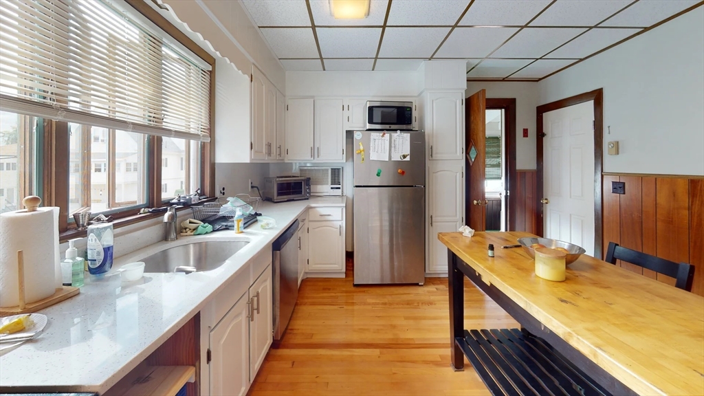 60-62 Pinkert St., Medford, Massachusetts, 4 Bedrooms Bedrooms, 5 Rooms Rooms,1 BathroomBathrooms,Residential Lease,For Rent,Pinkert St.,73343180