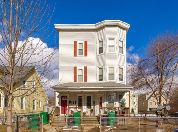 22 Leslie St, Chicopee, Massachusetts, 8 Bedrooms Bedrooms, 18 Rooms Rooms,4 BathroomsBathrooms,Residential Income,For Sale,Leslie St,73334555