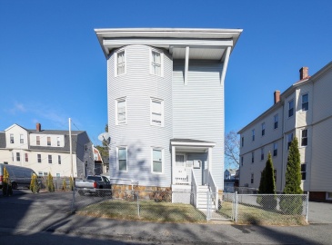49 Granite St, Worcester, Massachusetts, 6 Bedrooms Bedrooms, 18 Rooms Rooms,3 BathroomsBathrooms,Residential Income,For Sale,Granite St,73343560