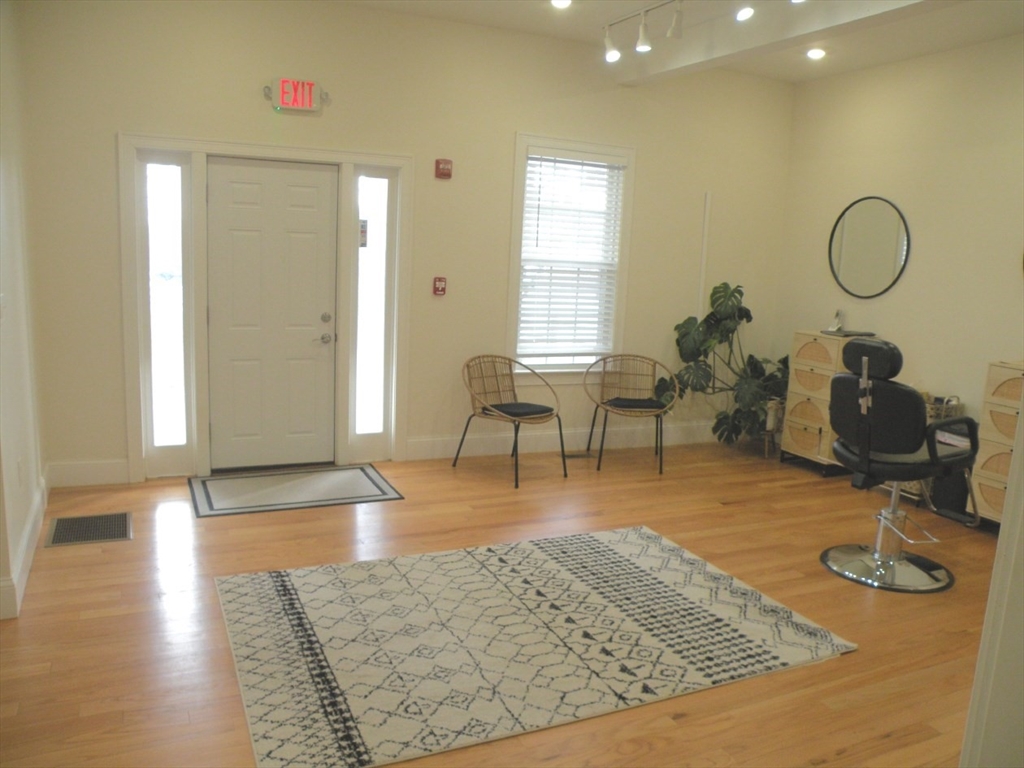 21 N Franklin Street, Holbrook, Massachusetts, ,Commercial Lease,For Rent,N Franklin Street,73343404