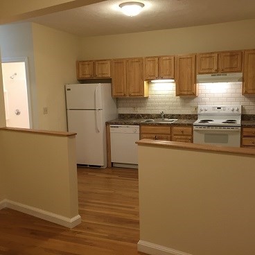 122 Berkshire Street, Cambridge, Massachusetts, 3 Bedrooms Bedrooms, 5 Rooms Rooms,1 BathroomBathrooms,Residential Lease,For Rent,Berkshire Street,73344876