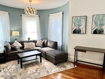 774 Columbia Rd, Boston, Massachusetts, 1 Bedroom Bedrooms, 3 Rooms Rooms,1 BathroomBathrooms,Residential Lease,For Rent,Columbia Rd,73345074