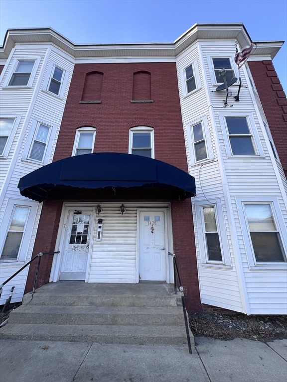 1428 Water St, Fitchburg, Massachusetts, 2 Bedrooms Bedrooms, 7 Rooms Rooms,1 BathroomBathrooms,Residential Lease,For Rent,Water St,73345079