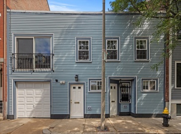 13-15 Essex St, Boston, Massachusetts, 2 Bedrooms Bedrooms, 9 Rooms Rooms,2 BathroomsBathrooms,Residential Income,For Sale,Essex St,73288531