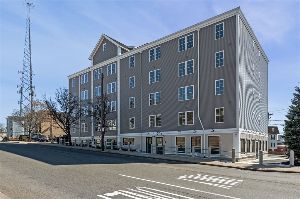 472 Essex Street, Lynn, Massachusetts, 1 Bedroom Bedrooms, 2 Rooms Rooms,1 BathroomBathrooms,Residential Lease,For Rent,Essex Street,73345982