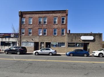 570-582 Main St, Springfield, Massachusetts, 17 Rooms Rooms,Residential Income,For Sale,Main St,73347767