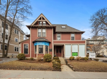3-5 Harvard Ave, Brookline, Massachusetts, 4 Bedrooms Bedrooms, 6 Rooms Rooms,0.5 BathroomBathrooms,Commercial Lease,For Rent,Harvard Ave,73350618