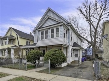 124-126 Westford Cir, Springfield, Massachusetts, 8 Bedrooms Bedrooms, 17 Rooms Rooms,3 BathroomsBathrooms,Residential Income,For Sale,Westford Cir,73350956