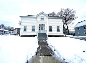 82 Mill St, Worcester, Massachusetts, 3 Bedrooms Bedrooms, 11 Rooms Rooms,4 BathroomsBathrooms,Residential Income,For Sale,Mill St,73337037