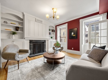 14 Pinckney Street, Boston, Massachusetts, 5 Bedrooms Bedrooms, 12 Rooms Rooms,3.5 BathroomsBathrooms,Residential,For Sale,Pinckney Street,73353559
