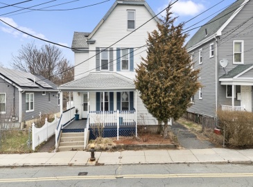 58 Mount Hope St, Boston, Massachusetts, 6 Bedrooms Bedrooms, 10 Rooms Rooms,3 BathroomsBathrooms,Residential Income,For Sale,Mount Hope St,73353684