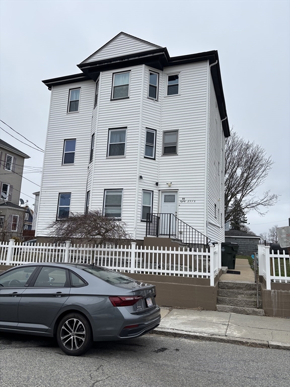 80 Lane St, Fall River, Massachusetts, 9 Bedrooms Bedrooms, 15 Rooms Rooms,3 BathroomsBathrooms,Residential Income,For Sale,Lane St,73353719