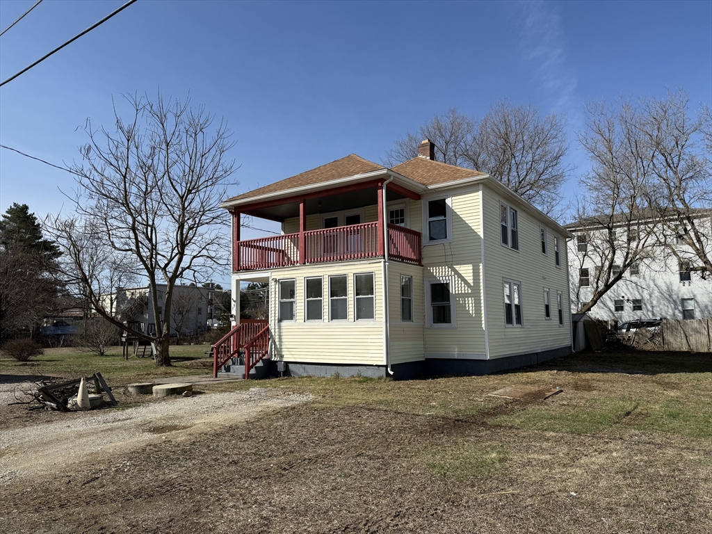 7 Pearl Street, Southbridge, Massachusetts, 6 Bedrooms Bedrooms, 10 Rooms Rooms,2 BathroomsBathrooms,Residential Income,For Sale,Pearl Street,73353987