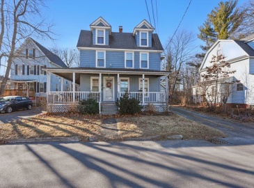 286 Conway St, Greenfield, Massachusetts, 5 Bedrooms Bedrooms, 10 Rooms Rooms,2 BathroomsBathrooms,Residential Income,For Sale,Conway St,73326315