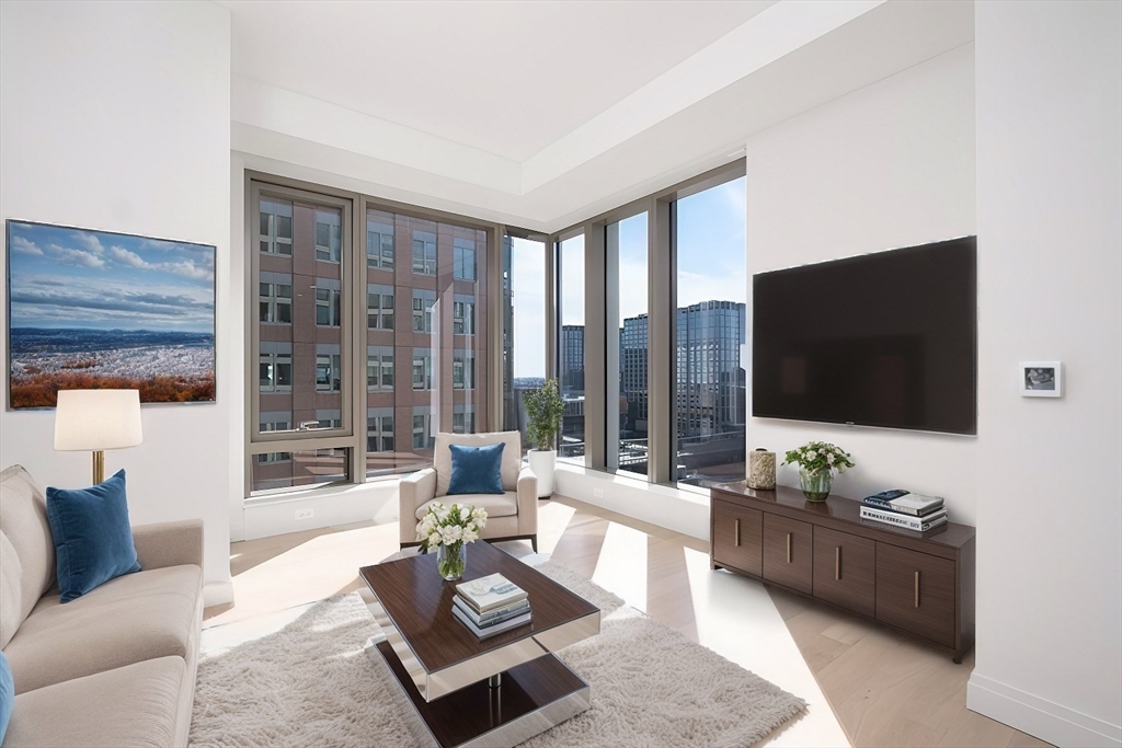 135 Seaport Blvd, Boston, Massachusetts, 1 Bedroom Bedrooms, 3 Rooms Rooms,1 BathroomBathrooms,Residential,For Sale,Seaport Blvd,73355602