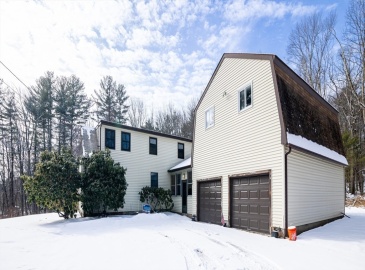 82 Ramshorn Road, Charlton, Massachusetts, 4 Bedrooms Bedrooms, 7 Rooms Rooms,2 BathroomsBathrooms,Residential,For Sale,Ramshorn Road,73254264