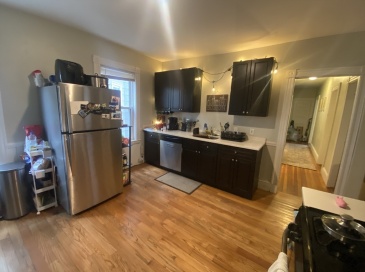 10 Taft St, Boston, Massachusetts, 4 Bedrooms Bedrooms, 6 Rooms Rooms,2 BathroomsBathrooms,Residential Lease,For Rent,Taft St,73357080