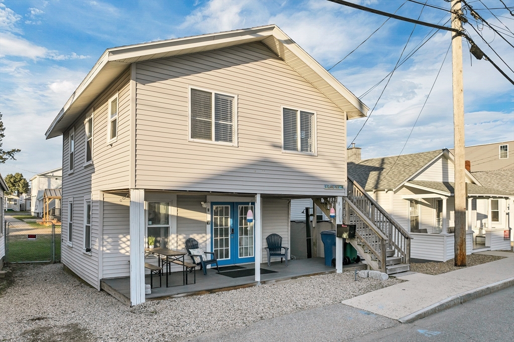 8 Island Path, Hampton, New Hampshire, 4 Bedrooms Bedrooms, 8 Rooms Rooms,2 BathroomsBathrooms,Residential Income,For Sale,Island Path,73358478