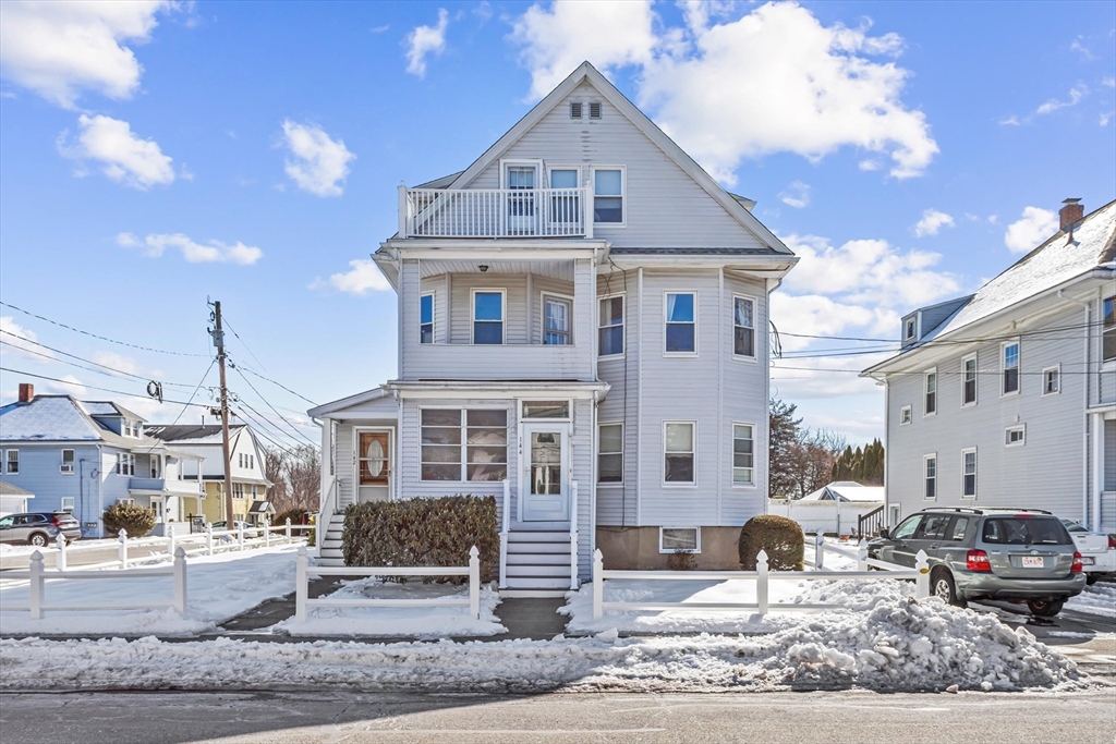 142-144 Winslow Ave, Norwood, Massachusetts, 6 Bedrooms Bedrooms, 17 Rooms Rooms,3 BathroomsBathrooms,Residential Income,For Sale,Winslow Ave,73338389