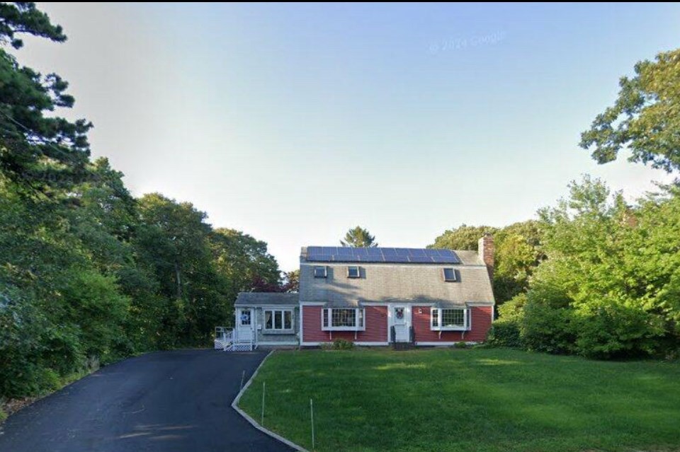 34 Charles Road, Harwich, Massachusetts, 4 Bedrooms Bedrooms, 7 Rooms Rooms,2 BathroomsBathrooms,Residential,For Sale,Charles Road,73358582