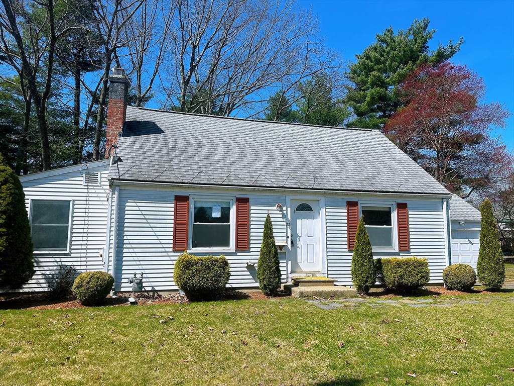 22 Oak St, Natick, Massachusetts, 4 Bedrooms Bedrooms, 7 Rooms Rooms,2 BathroomsBathrooms,Residential Lease,For Rent,Oak St,73359086