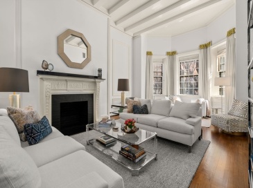 113 Commonwealth Ave, Boston, Massachusetts, 3 Bedrooms Bedrooms, 5 Rooms Rooms,2.5 BathroomsBathrooms,Residential,For Sale,Commonwealth Ave,73359688