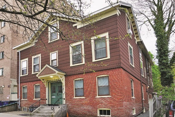 10 Smith Ave, Somerville, Massachusetts, 2 Bedrooms Bedrooms, 5 Rooms Rooms,2 BathroomsBathrooms,Residential Lease,For Rent,Smith Ave,73359866