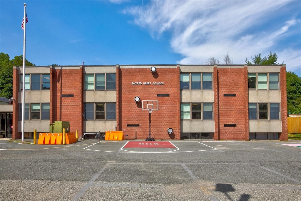 589 Boston St, Lynn, Massachusetts, ,Commercial Lease,For Rent,Boston St,73359960
