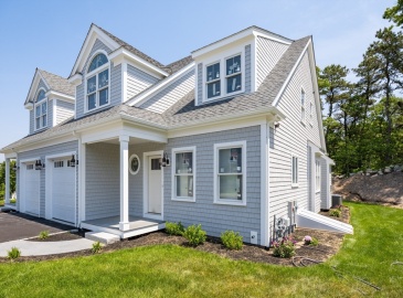 213 N Falmouth Hwy, Falmouth, Massachusetts, 3 Bedrooms Bedrooms, 7 Rooms Rooms,2.5 BathroomsBathrooms,Residential,For Sale,N Falmouth Hwy,73085329