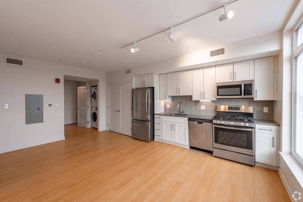 77 New, Cambridge, Massachusetts, 1 Room Rooms,1 BathroomBathrooms,Residential Lease,For Rent,New,73360936