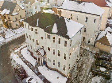 31 S Stowell St, Worcester, Massachusetts, 17 Bedrooms Bedrooms, 30 Rooms Rooms,6 BathroomsBathrooms,Residential Income,For Sale,S Stowell St,73338612