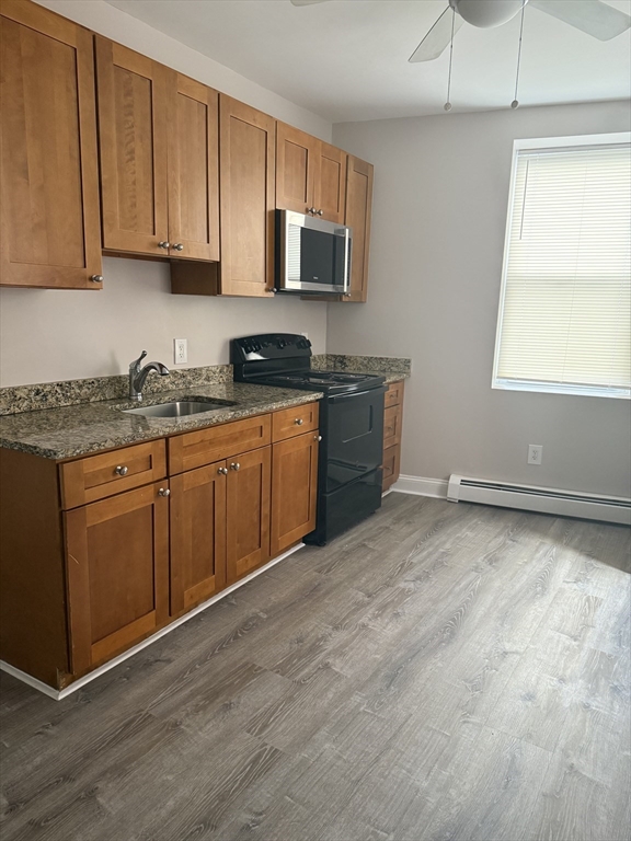 5 Union Street, Lynn, Massachusetts, 1 Bedroom Bedrooms, 3 Rooms Rooms,1 BathroomBathrooms,Residential Lease,For Rent,Union Street,73361837